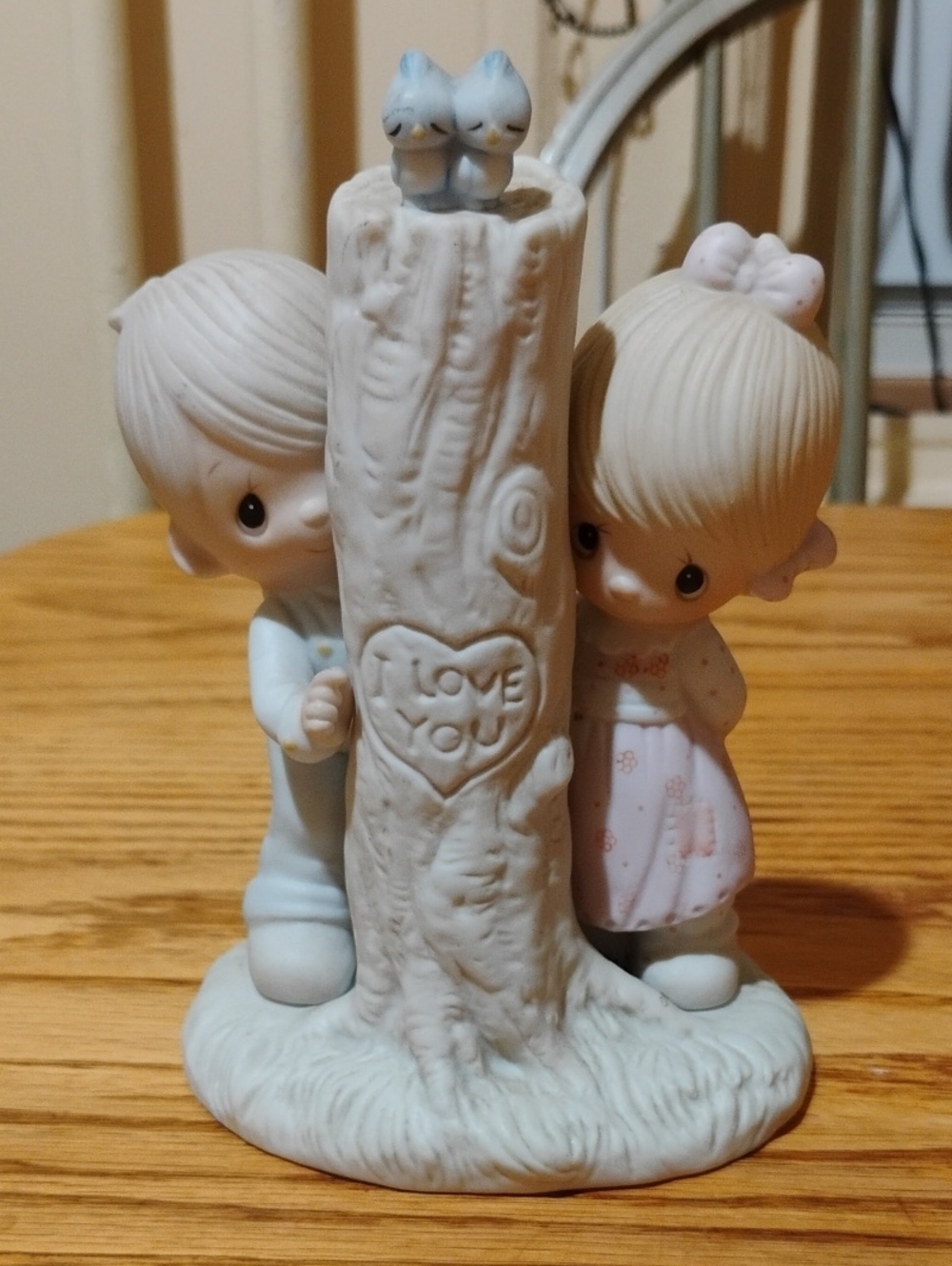 Jonathan & David 1979 "Thee I Love" White Porcelain Figurine Base Enesco